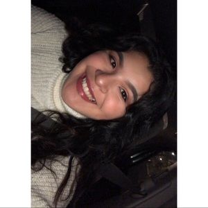 Meet your Posher, Stephanie